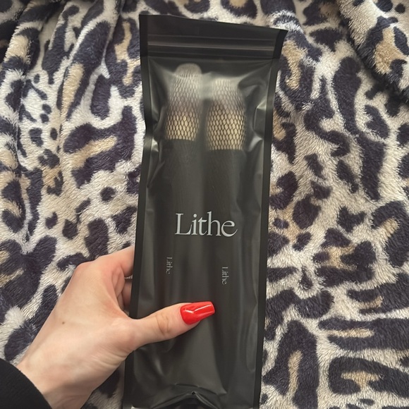 Brushes - Picture 2 of 2